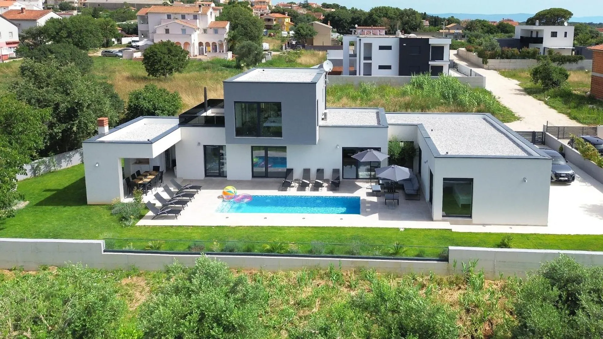 Modern Villa With Private Pool Near The Sea Liznjan Croatia