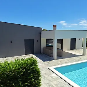  Villa Mateo 2